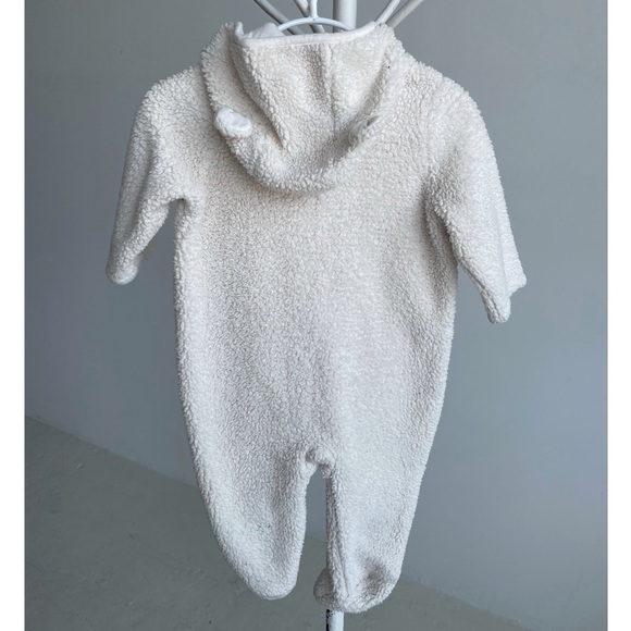 Baby Gap Onesie Hoodie with Bear Ears Size 6-12M - Picture 2 of 3